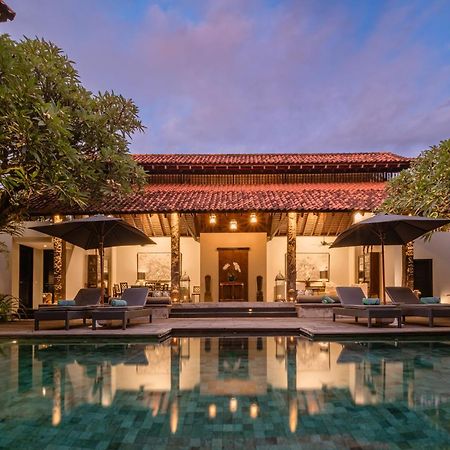 Villa De Suma - Fully Staffed Luxury Villa, Walk To The Beach! Seminyak  Luaran gambar