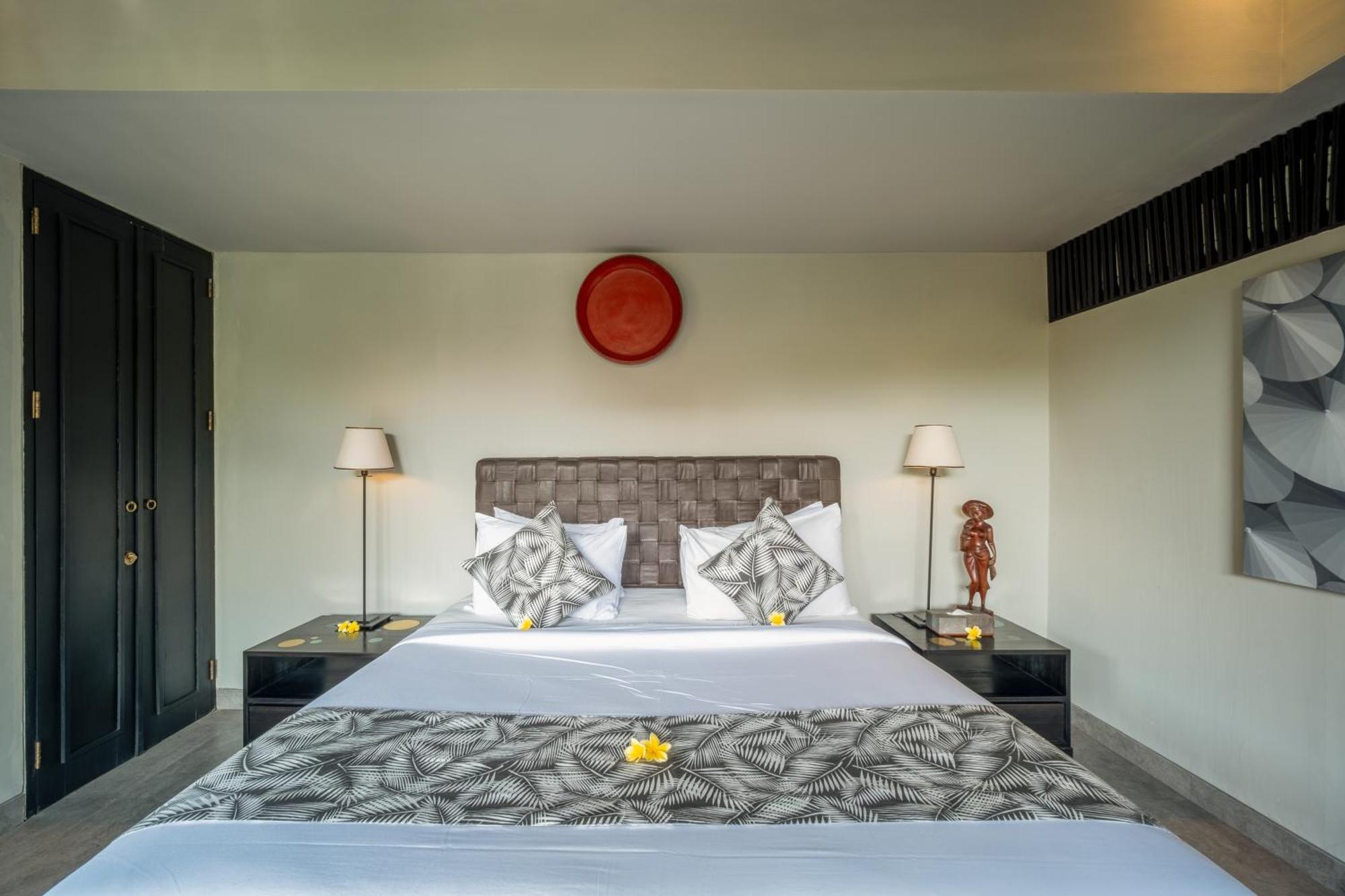 Villa De Suma - Fully Staffed Luxury Villa, Walk To The Beach! Seminyak  Luaran gambar