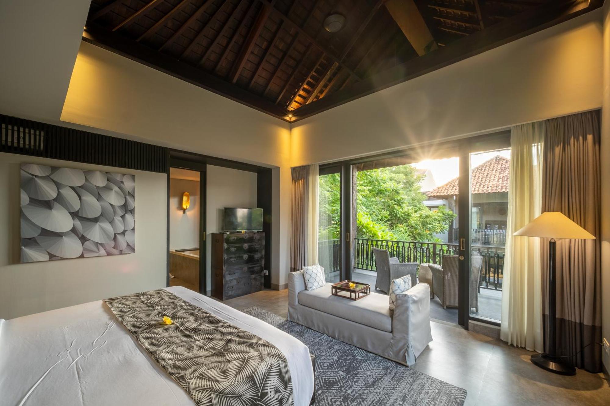 Villa De Suma - Fully Staffed Luxury Villa, Walk To The Beach! Seminyak  Luaran gambar