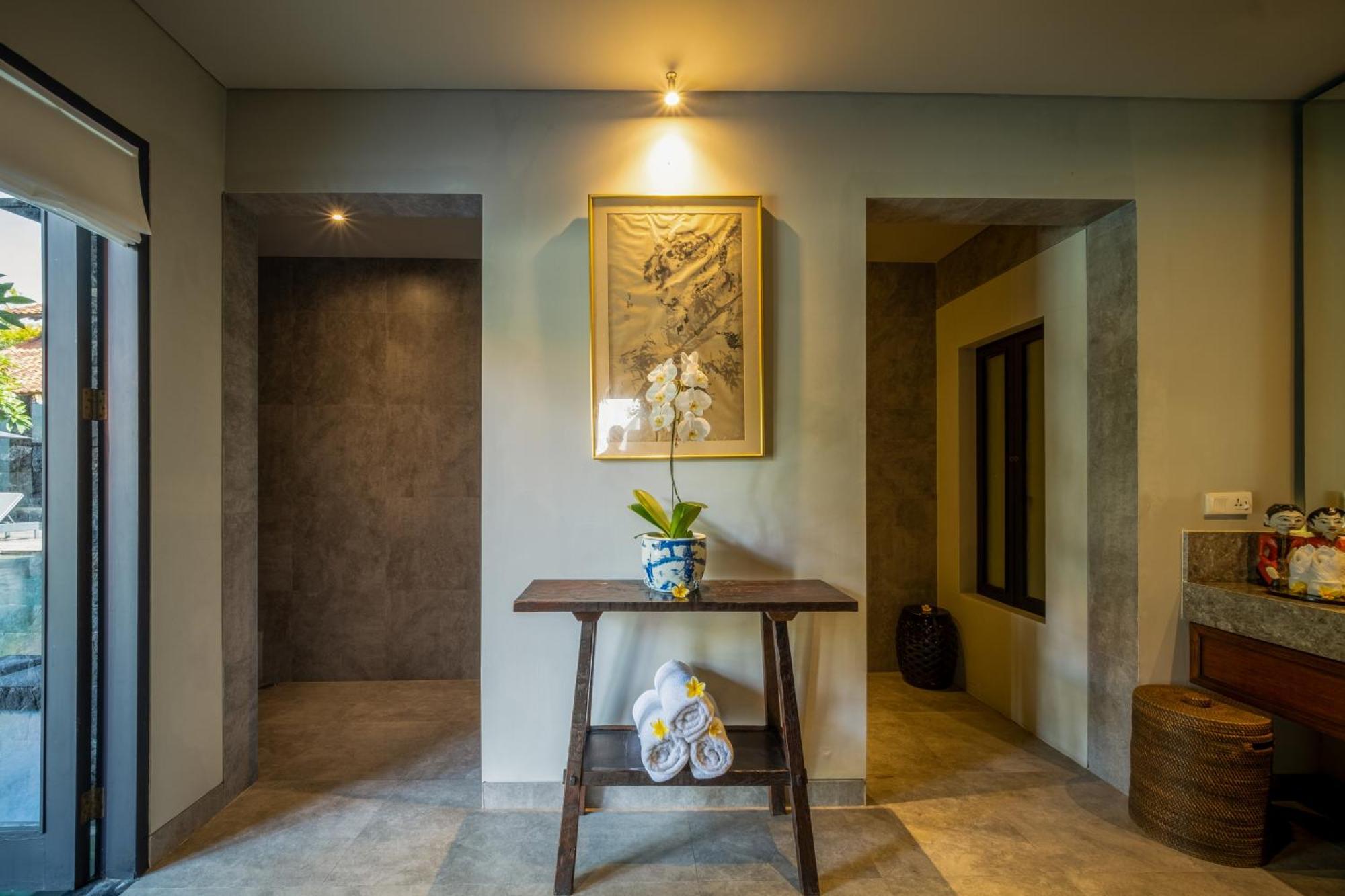 Villa De Suma - Fully Staffed Luxury Villa, Walk To The Beach! Seminyak  Luaran gambar