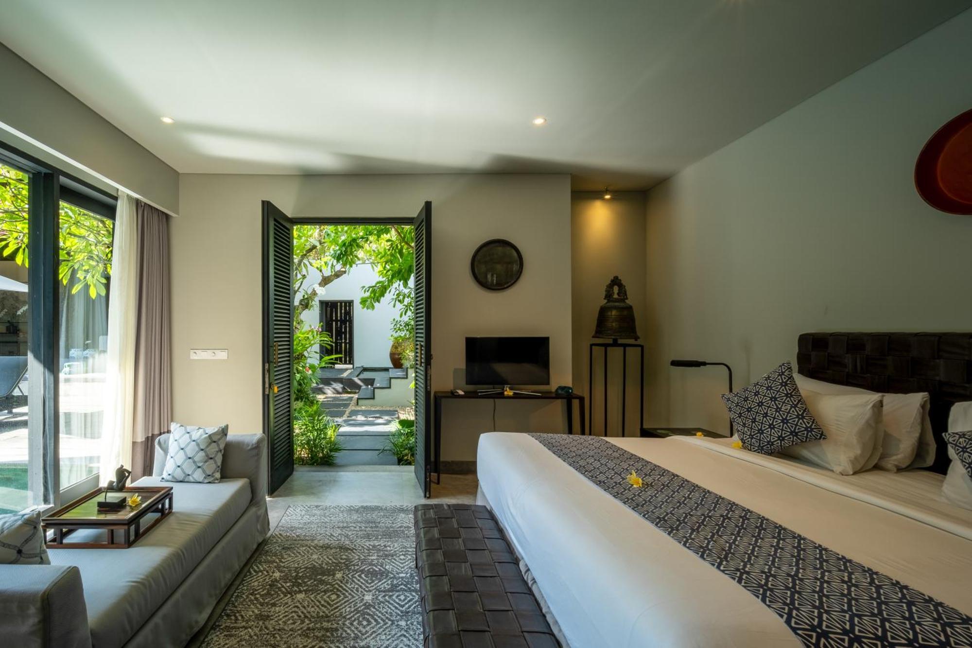 Villa De Suma - Fully Staffed Luxury Villa, Walk To The Beach! Seminyak  Luaran gambar