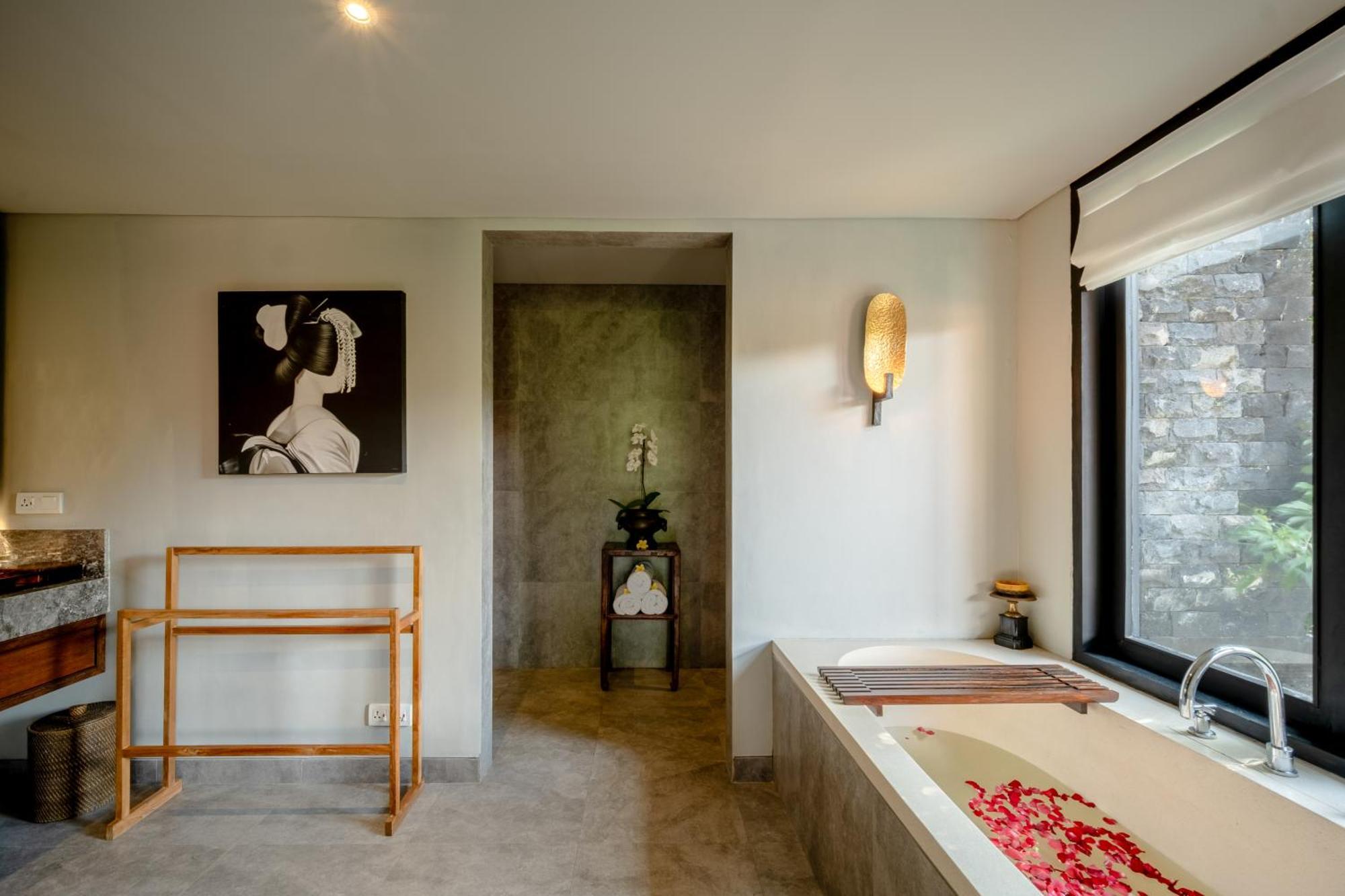 Villa De Suma - Fully Staffed Luxury Villa, Walk To The Beach! Seminyak  Luaran gambar